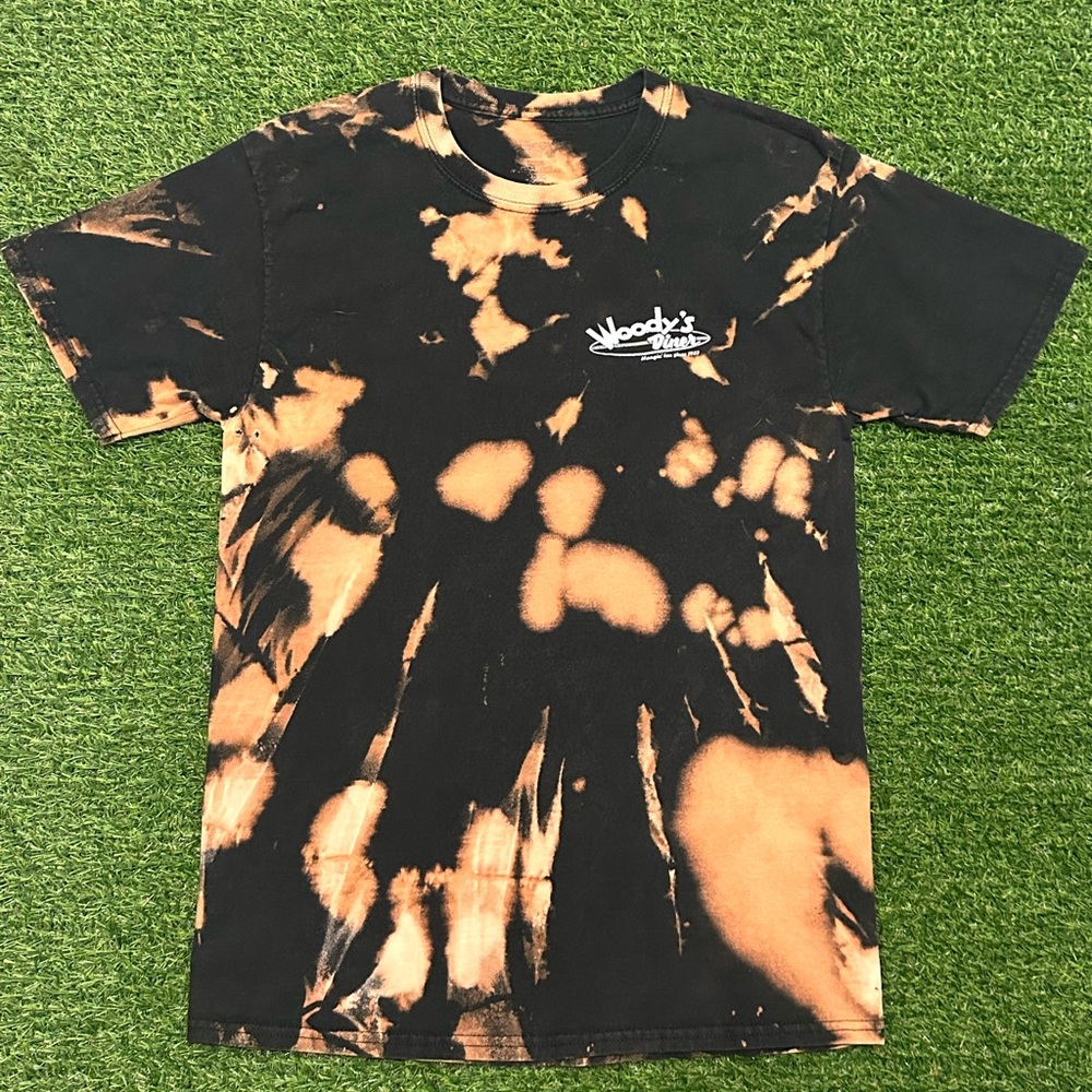 Woody’s Diner Bleach Tie-Dye Tee – Custom Streetwear Surf Vibe Size Medium